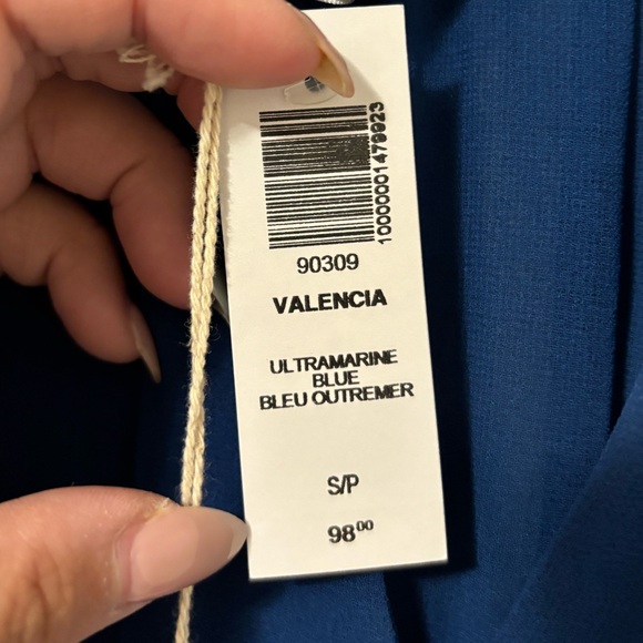 NWT Wilfred Aritzia - Valencia Blue Top Womens Small - Picture 3 of 3